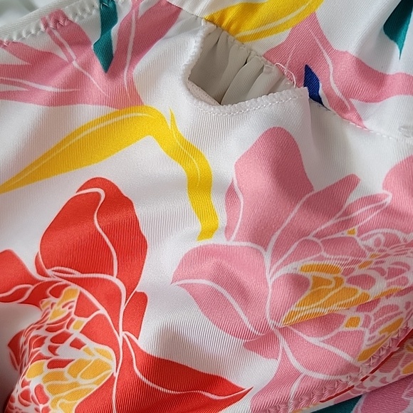 SALE ModCloth Siena Floral Front Tie Bust One Piece Cut Out Waist Swimsuit S - Picture 9 of 13